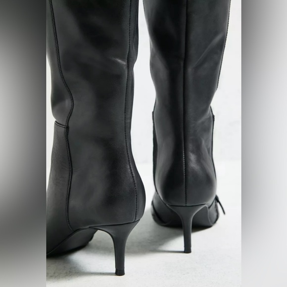 URBAN OUTFITTERS MOTO STILETTO KNEE HIGH LEATHER BOOTS. NEW IN BOX. - Picture 10 of 11